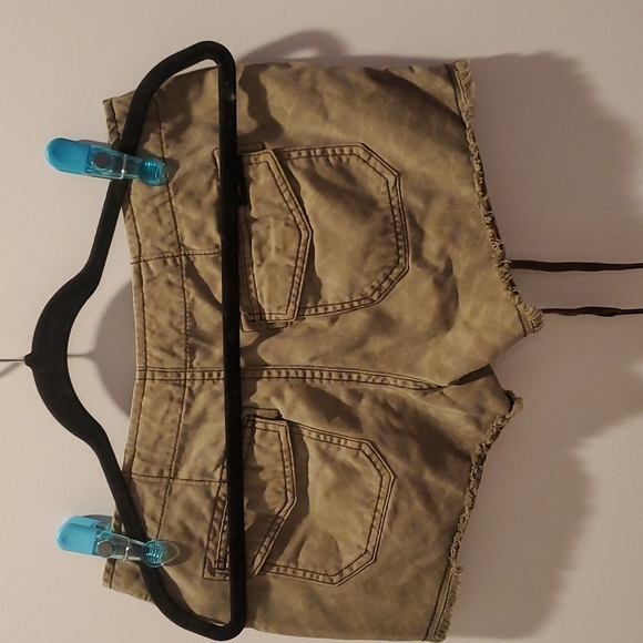 𝅺Sanctuary Shorts - Picture 2 of 4